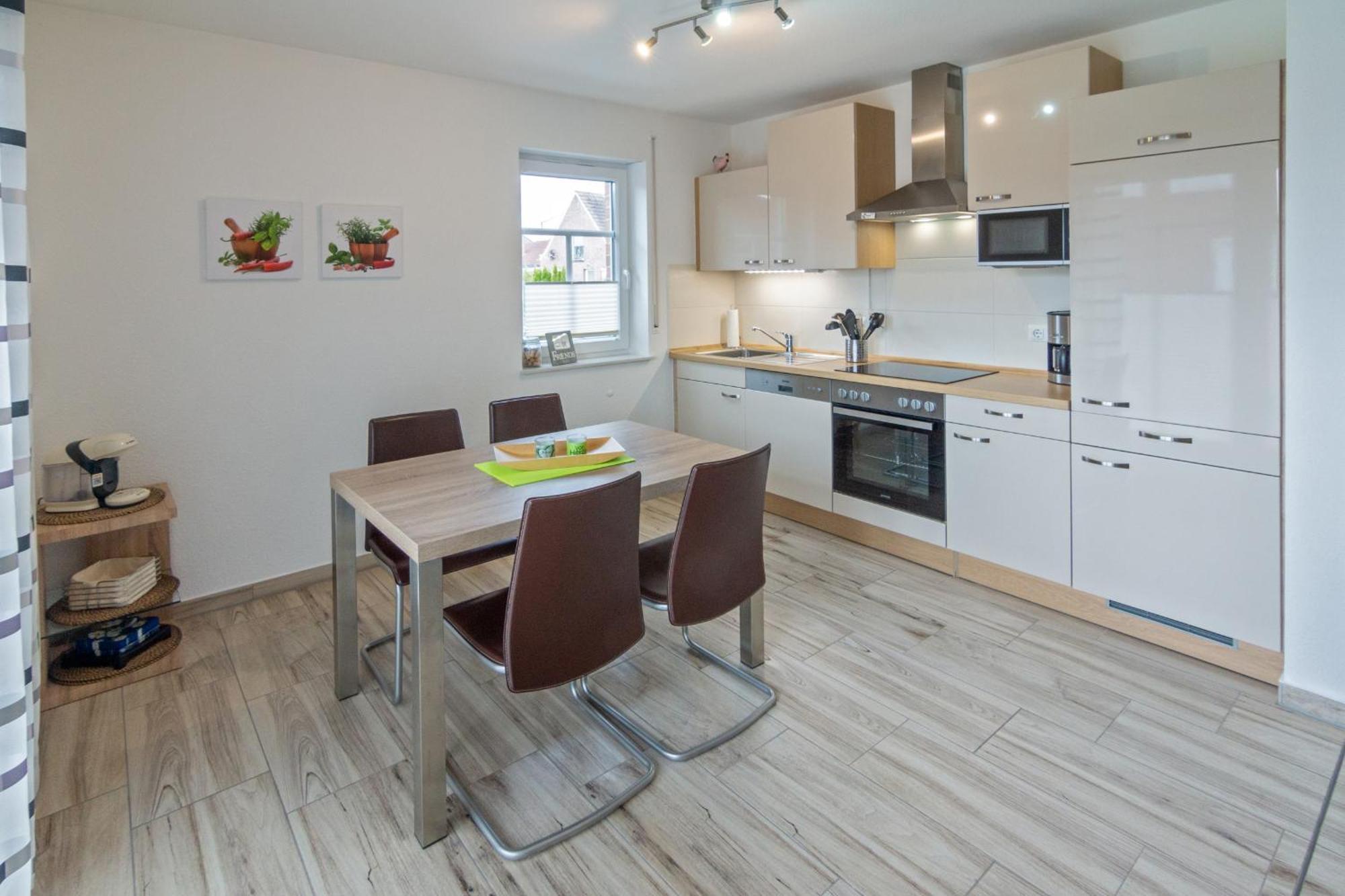 Ferienwohnung Liegeplatz Dornumersiel Ngoại thất bức ảnh